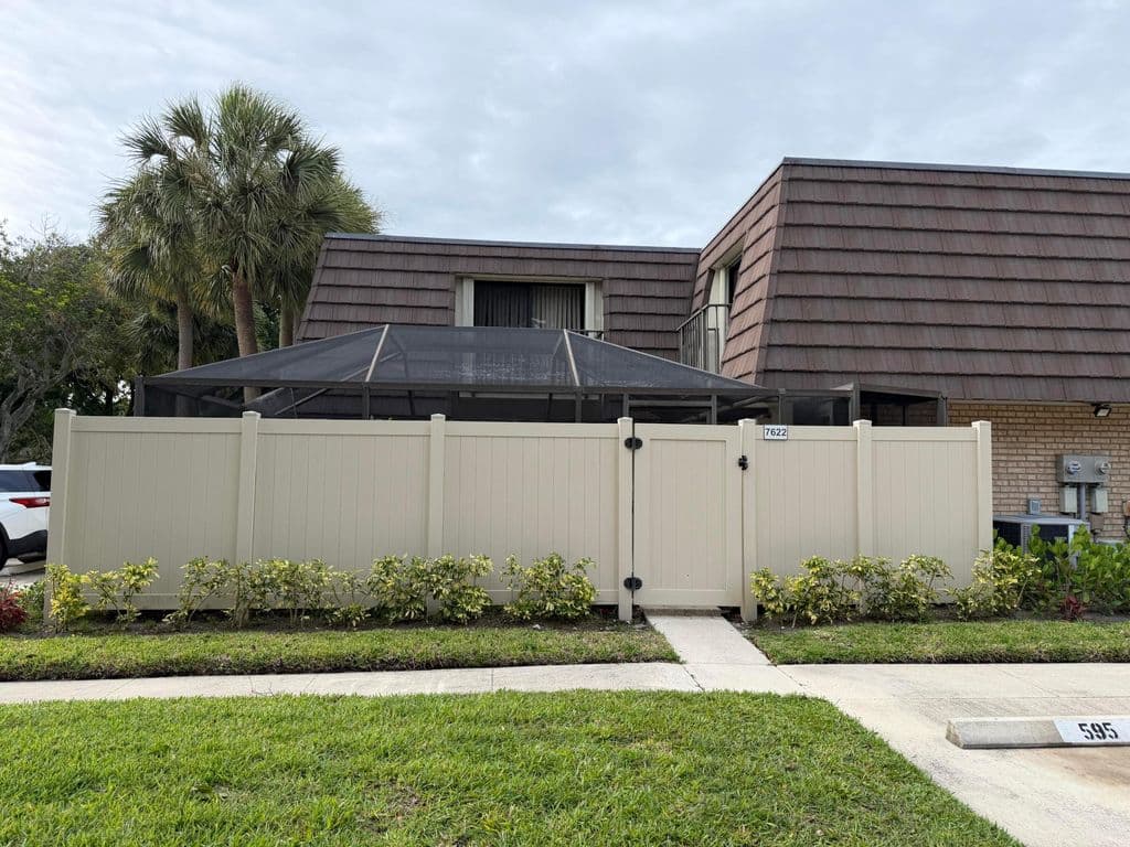 2-bedroom Property — 7622 N 76th Way #200
