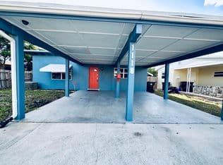 3-bedroom Single-Family Home — 1118 N E Street, Lake Worth, 33460