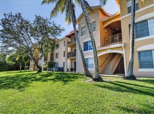 2+1 Condo — 4180 San Marino Boulevard #304, West Palm Beach, 33409