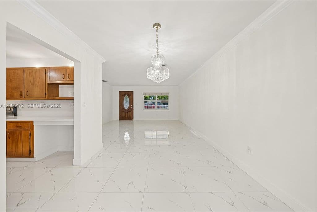 4+1 Müstakil ev — 7135 SW 19th St