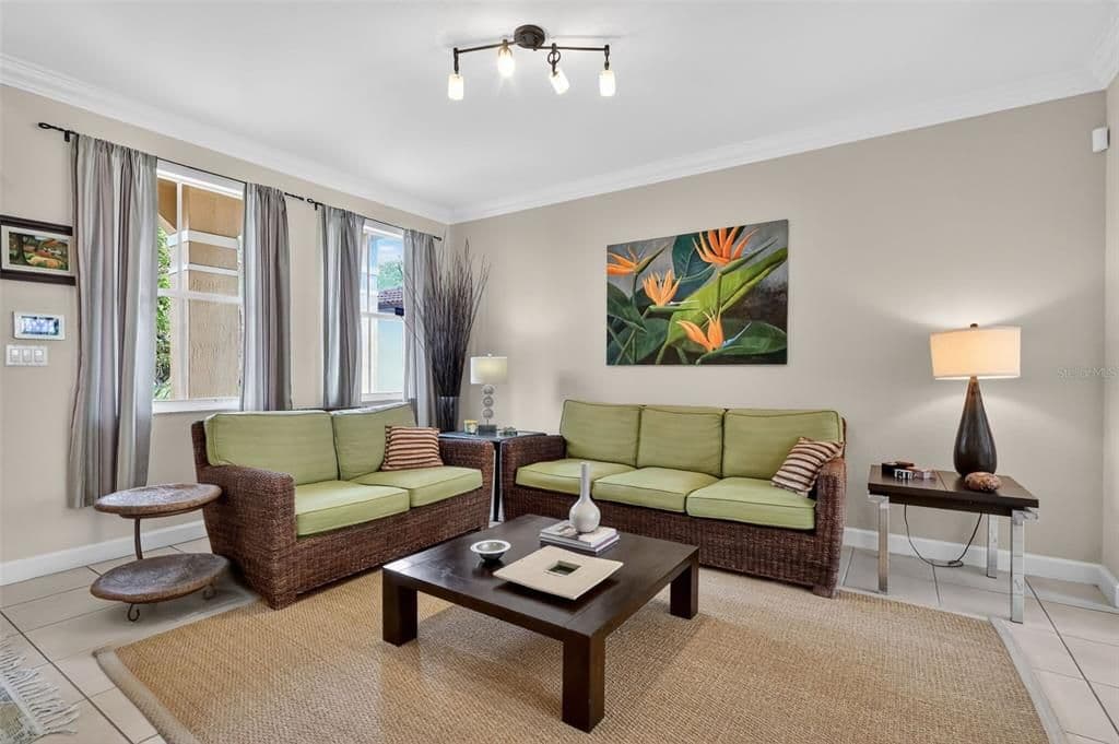 4+1 Müstakil ev — 15144 SW 20TH STREET