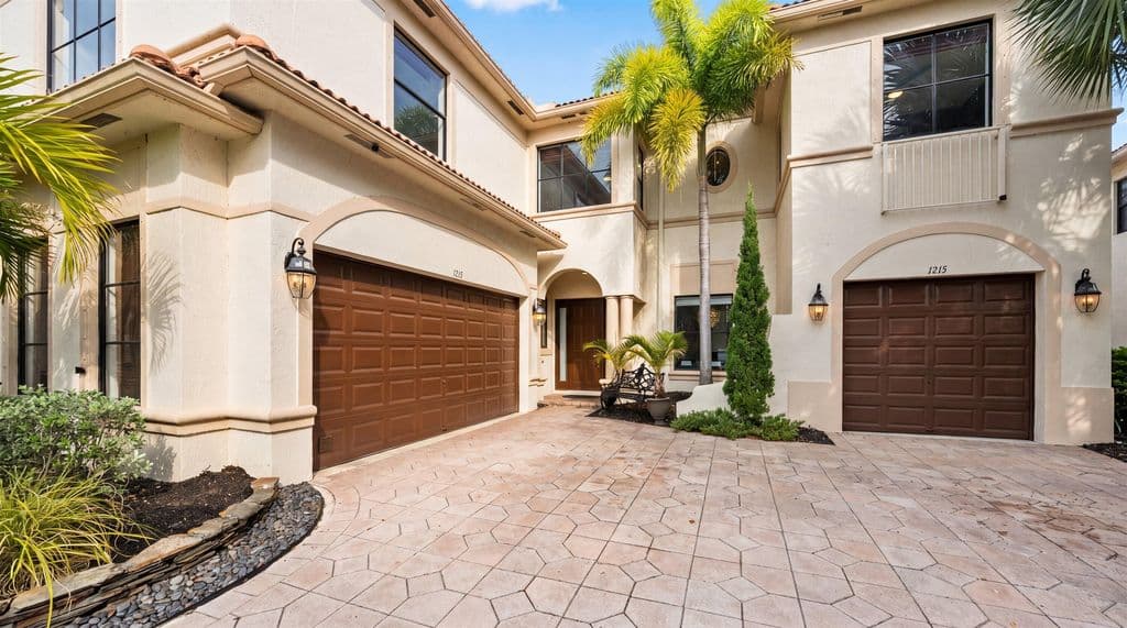 6+1 Müstakil ev — 1215 Creekside Drive