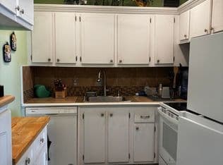 2-bedroom Condo — 310 CHATHAM O #310, West Palm Beach, 33417