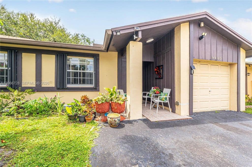 3+1 Müstakil ev — 9480 W Fern Ln