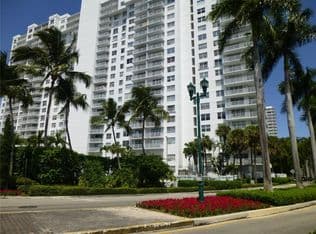 2+1 Condo — 2801 NE 183rd St APT 1507W, Aventura, 33160