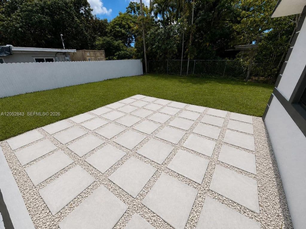 3+1 Müstakil ev — 13885 NW 5th Ave