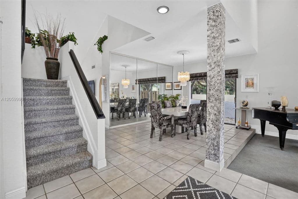 4+1 Müstakil ev — 11584 Waterford Ct