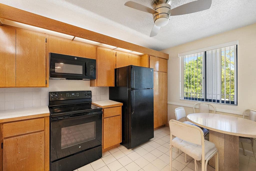 2+1 Condo — 2761 Village Boulevard #303