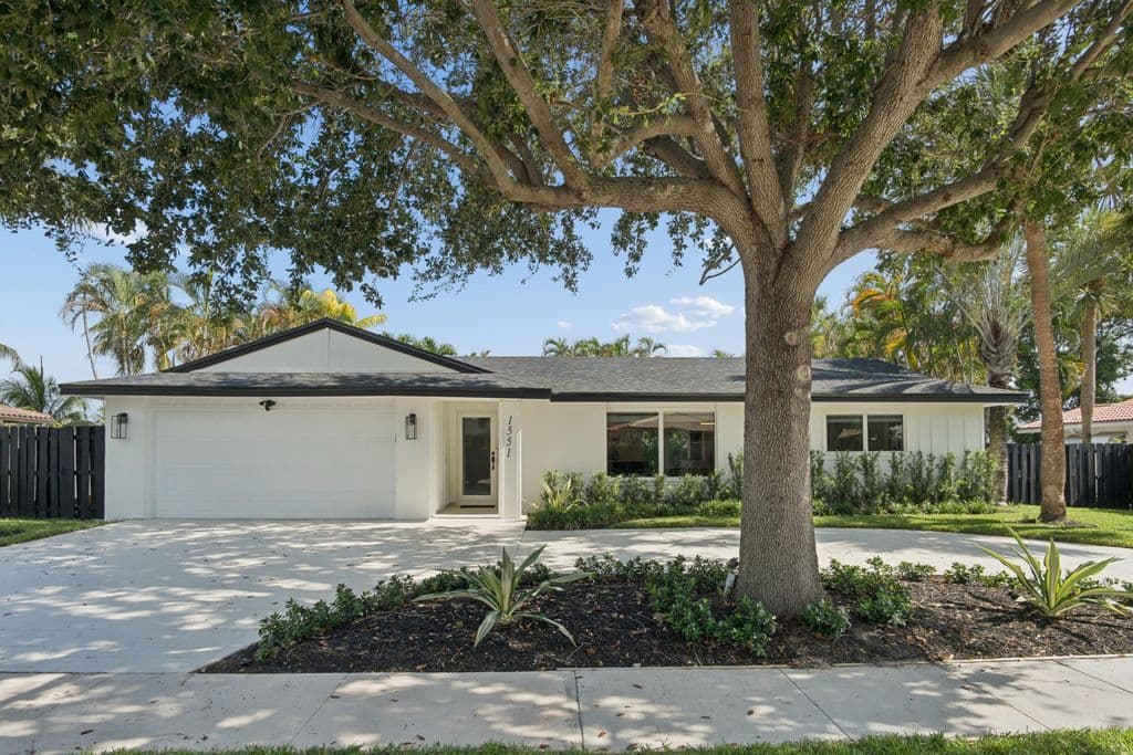 4-bedroom Single-Family Home — 1551 SW 10TH Street