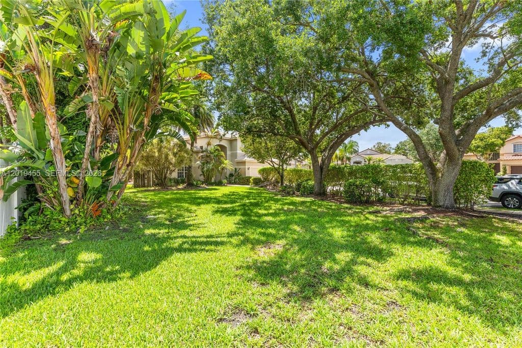4-bedroom Single-Family Home — 17047 NW 16th St