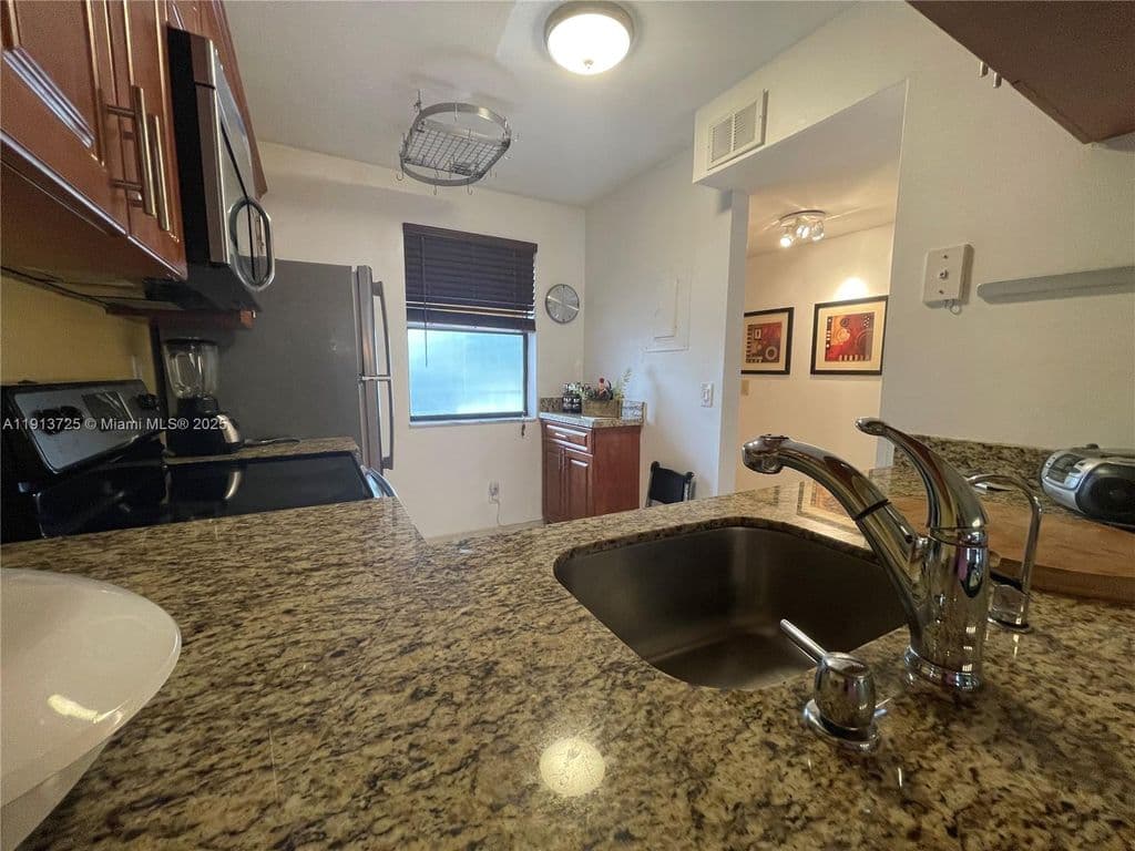 2-bedroom Condo — 2786 NW 104th Ave APT 211