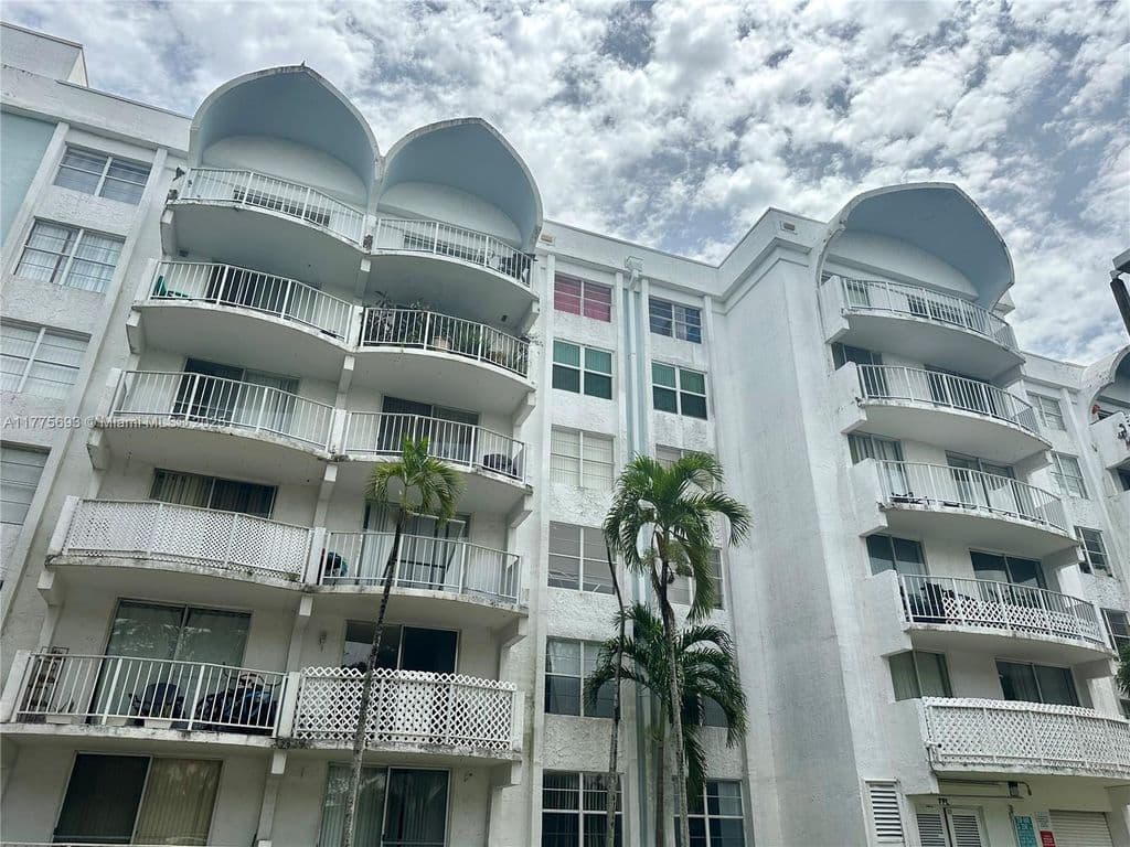 2-bedroom Condo — 484 NW 165th Street Rd APT A316