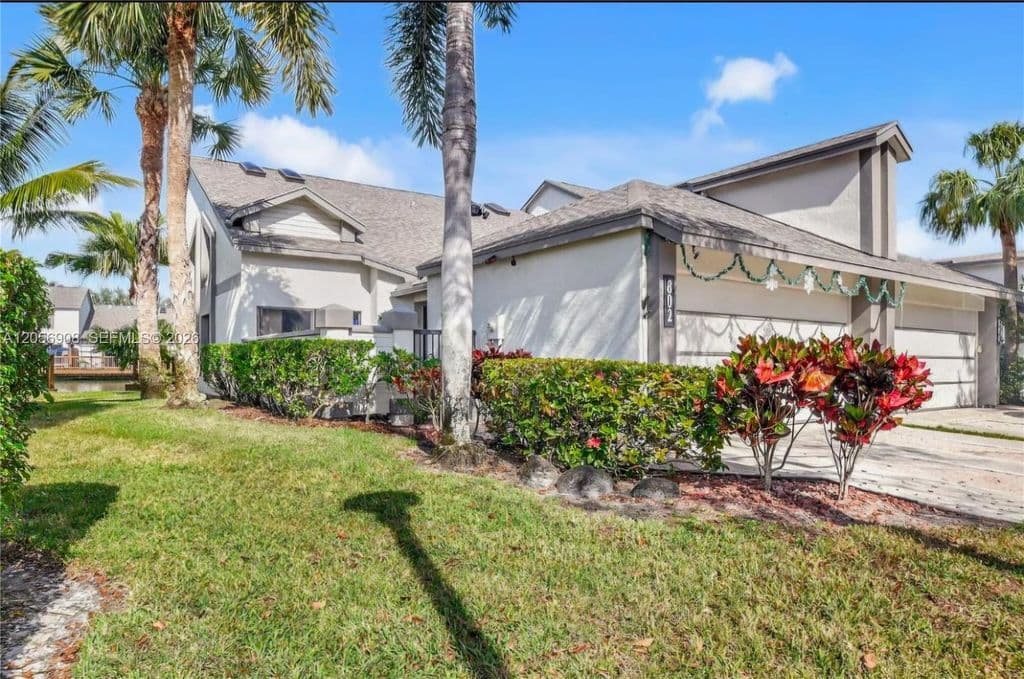 3+1 Mülk — 802 Landings Blvd