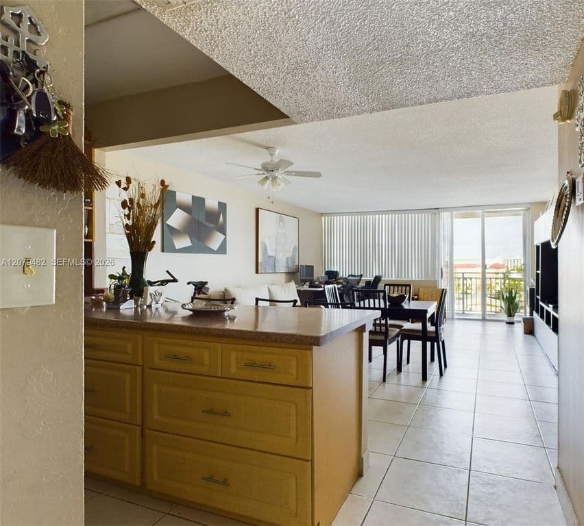 1+1 Condo — 2100 Sans Souci Blvd #A707