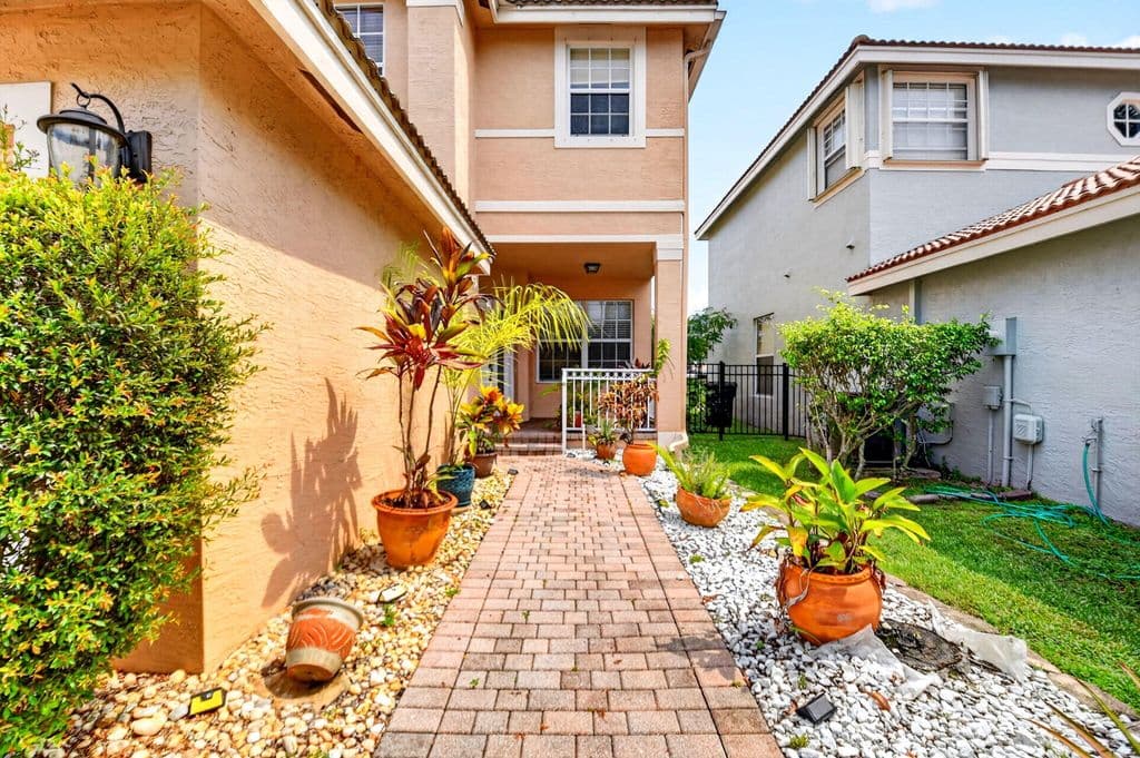 4+1 Müstakil ev — 5018 Starblaze Drive