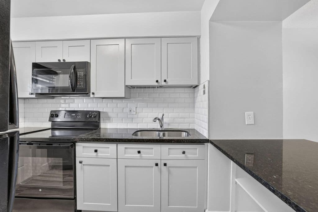 2-bedroom Condo — 801 Pine Drive #12