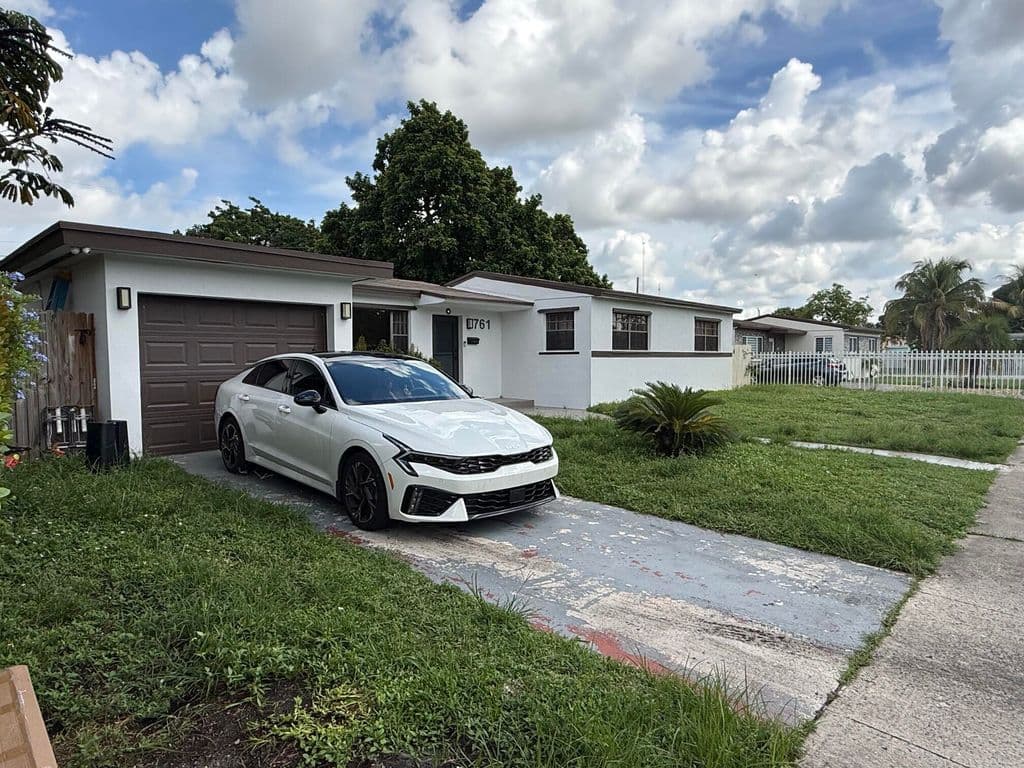 3-bedroom Single-Family Home — 761 NW 183RD Drive