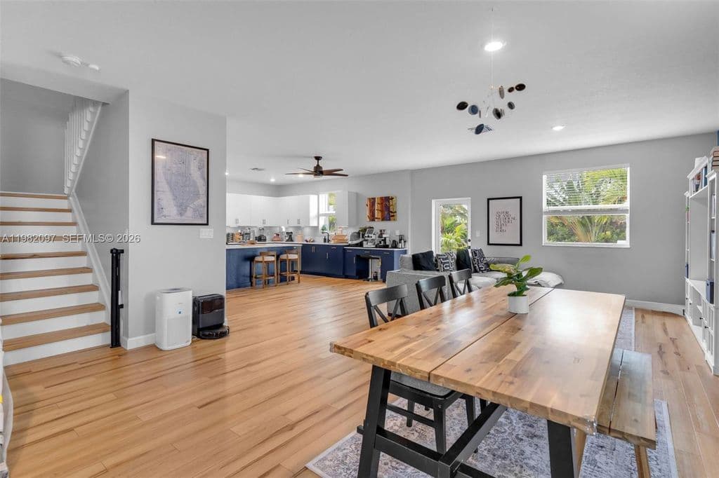 4+1 Müstakil ev — 12741 SW 213th Ter