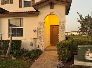 3+1 Townhouse — 2371 NW 122nd Ter, Miami, 33167