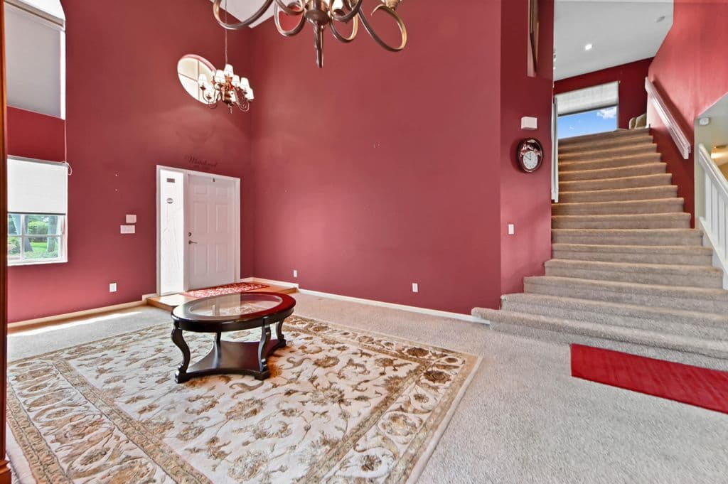 4-bedroom Single-Family Home — 6205 Lansdowne Circle