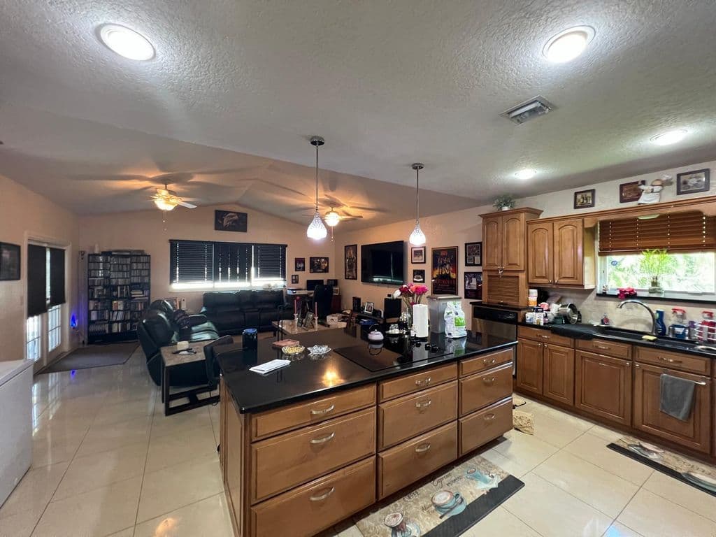 3-bedroom Single-Family Home — 9380 Calliandra Drive