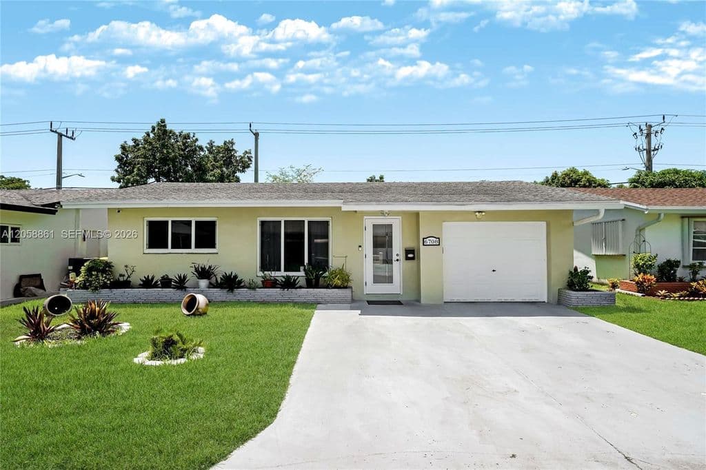 3+1 Müstakil ev — 6708 NW 57th Ct
