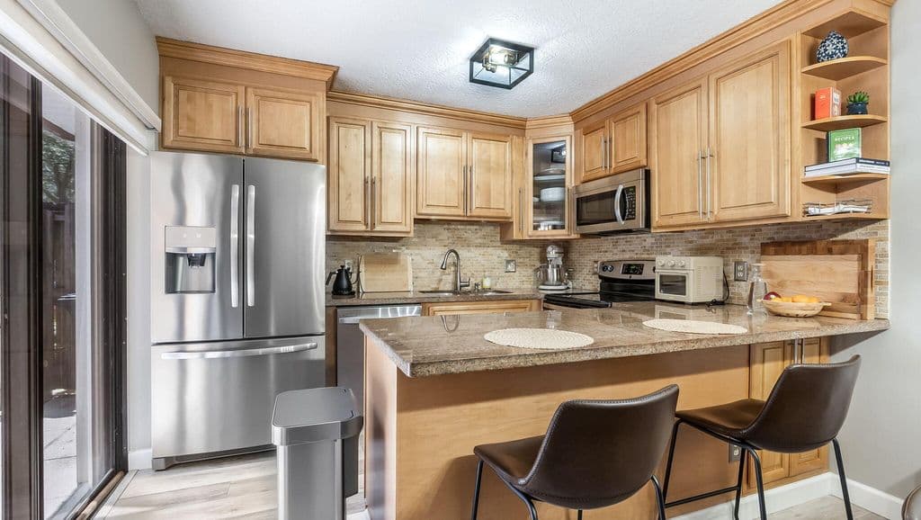 2+1 Mülk — 725 NW 99th Circle