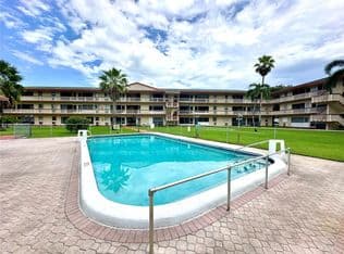 1-bedroom Condo — 5300 Washington St APT A139, Hollywood, 33021
