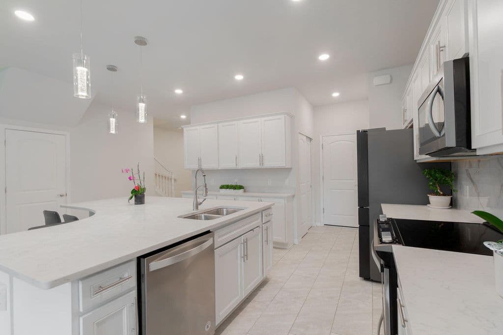3-bedroom Property — 4802 Blistering Way