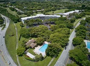 3-bedroom Condo — 4020 W Palm Aire Drive #106, Pompano Beach, 33069