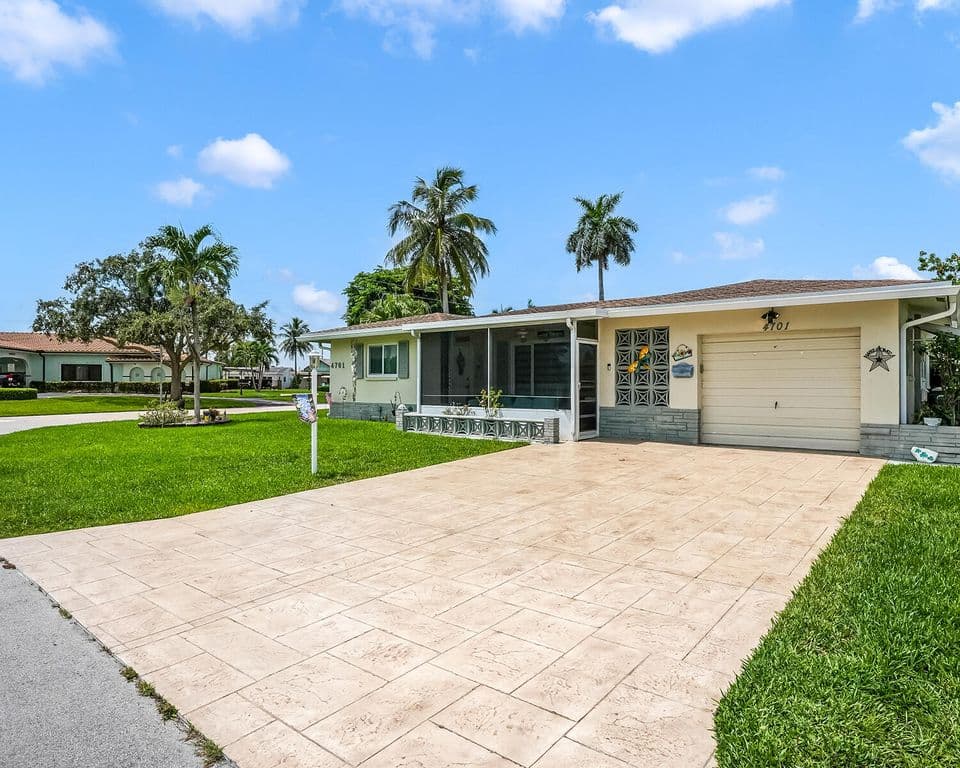 2-bedroom Single-Family Home — 4701 NW 47th Terrace