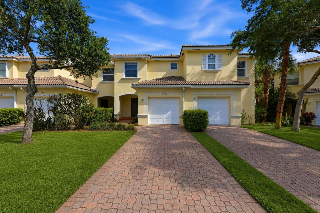 2-bedroom Property — 13352 Georgian Court