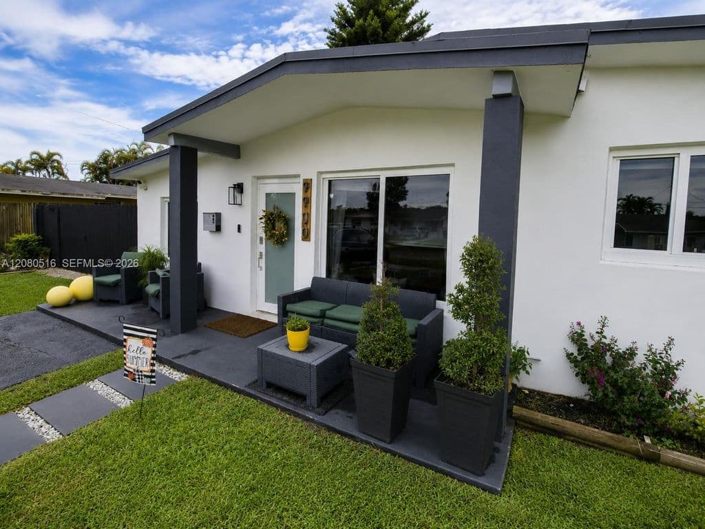 3+1 Müstakil ev — 9900 SW 87th St