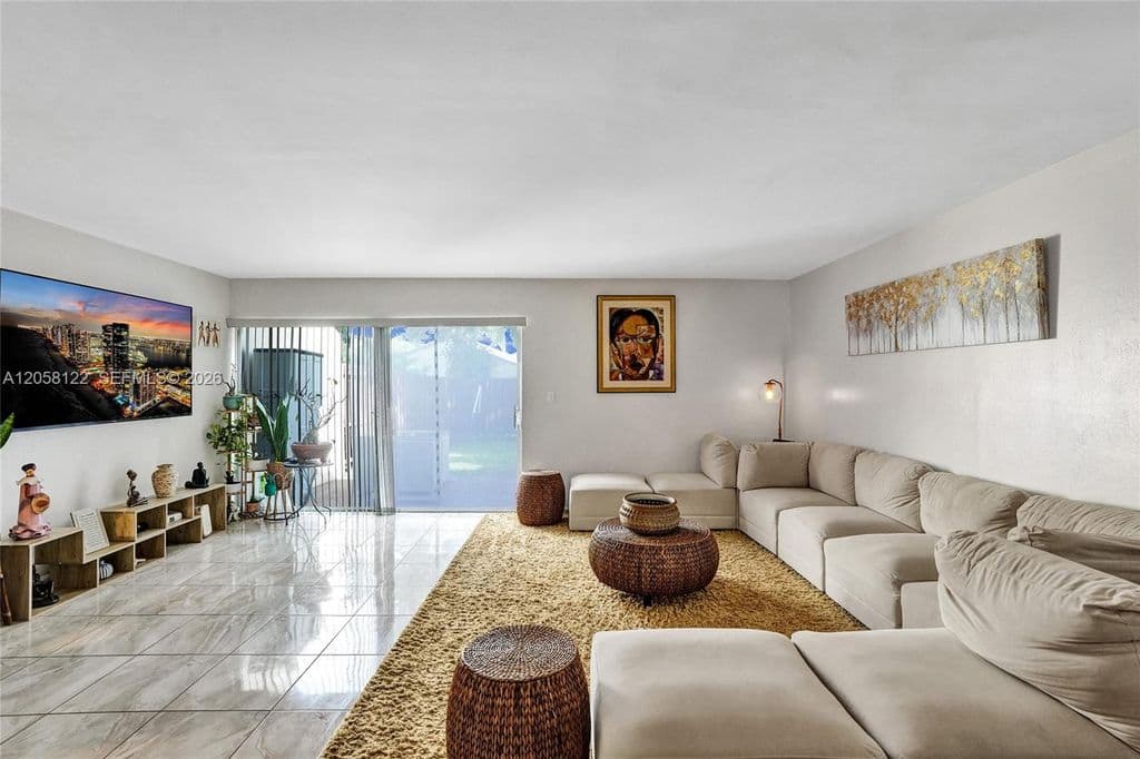3-bedroom Property — 6813 NW 29th Ave #1