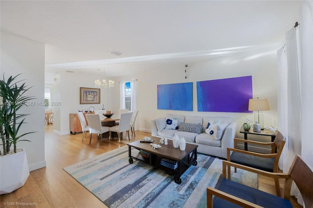 5+1 Müstakil ev — 4394 Fox Ridge Dr