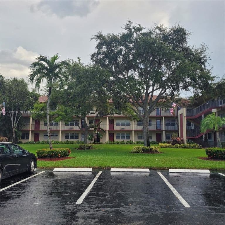 1-bedroom Condo — 151 SW 134th Way APT 212N
