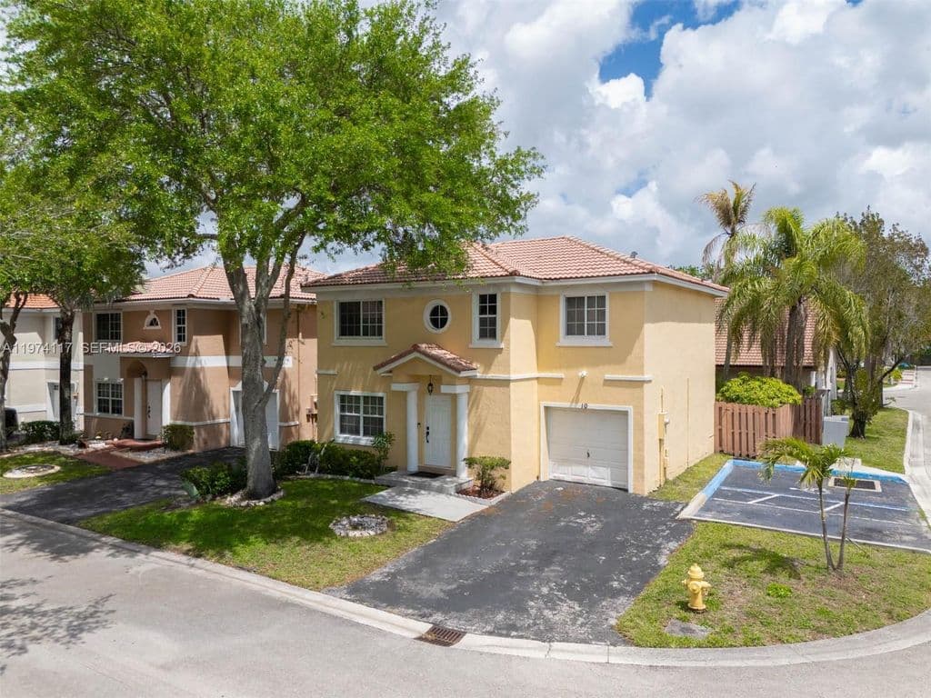 3-bedroom Single-Family Home — 10 NW 110th Ave