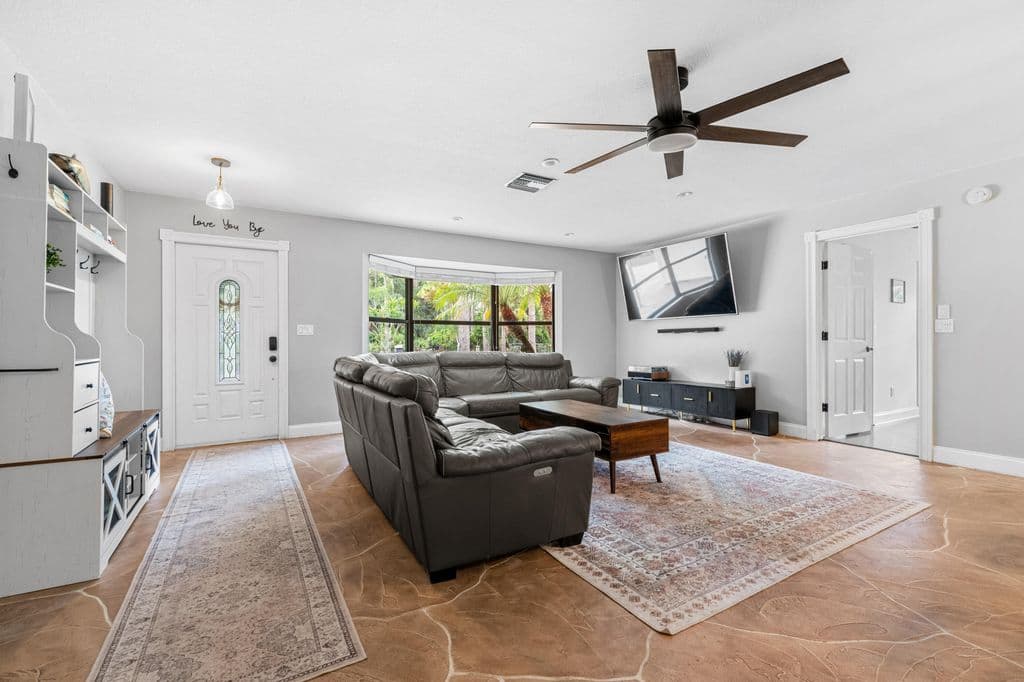 3-bedroom Single-Family Home — 13225 157th Court N