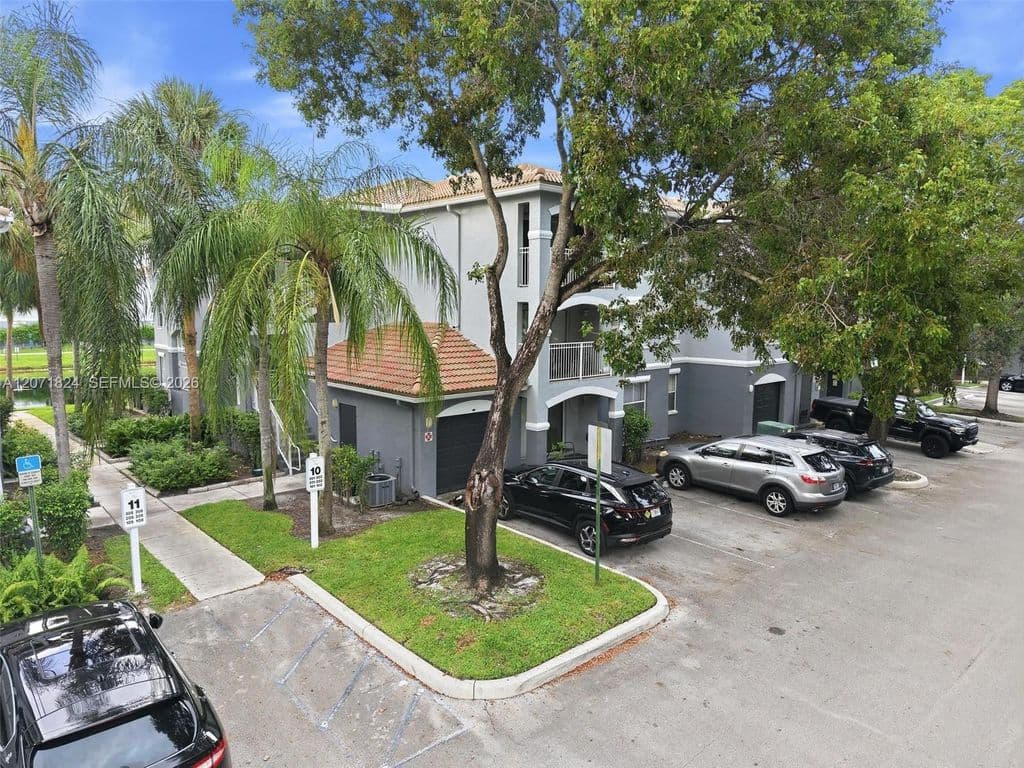 3+1 Condo — 9615 NW 1st Ct APT 302