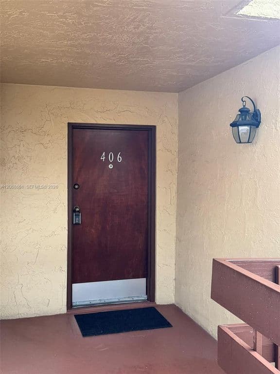 2+1 Condo — 9022 SW 123rd Ct #O406