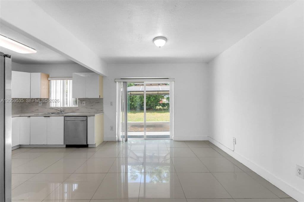 3-bedroom Single-Family Home — 15543 SW 107th Ct