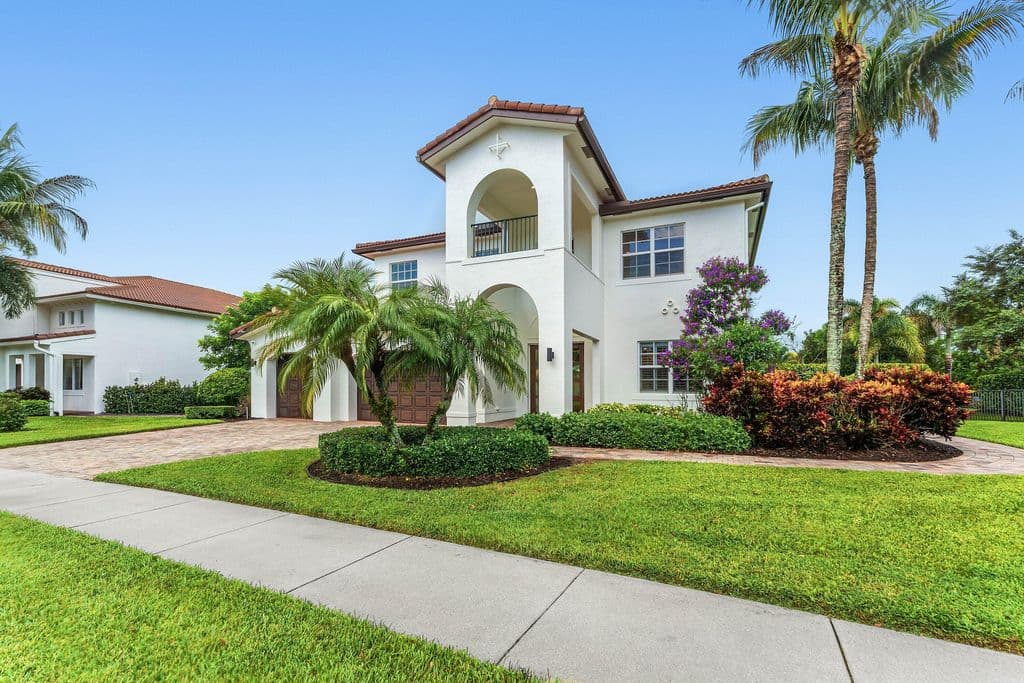 5-bedroom Single-Family Home — 141 UMBRELLA Place