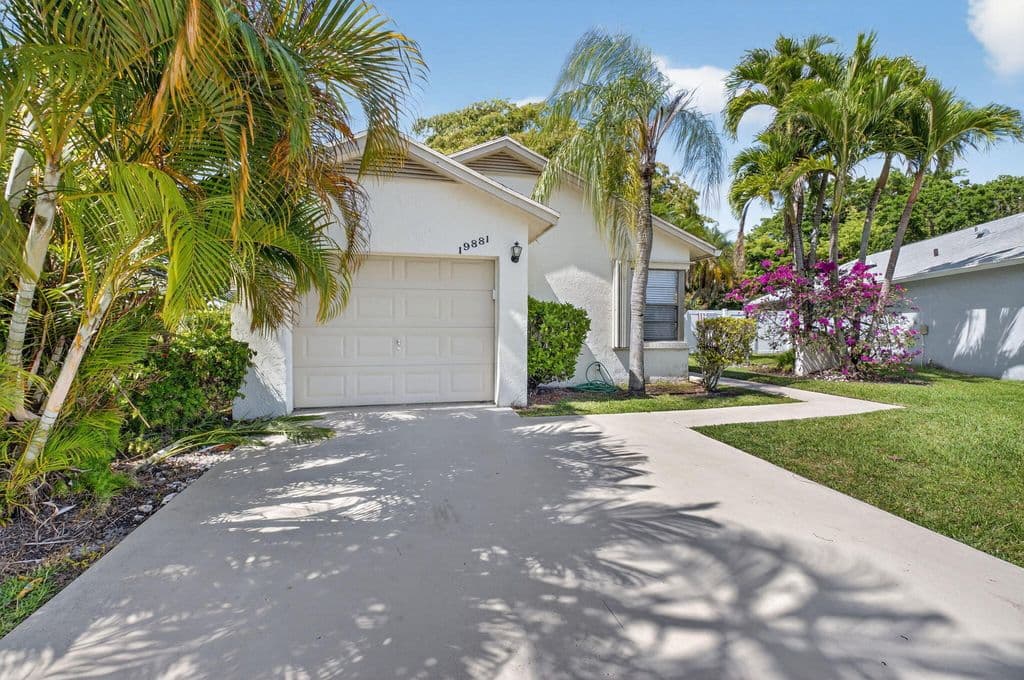 3-bedroom Single-Family Home — 19881 VILLA MEDICI Place