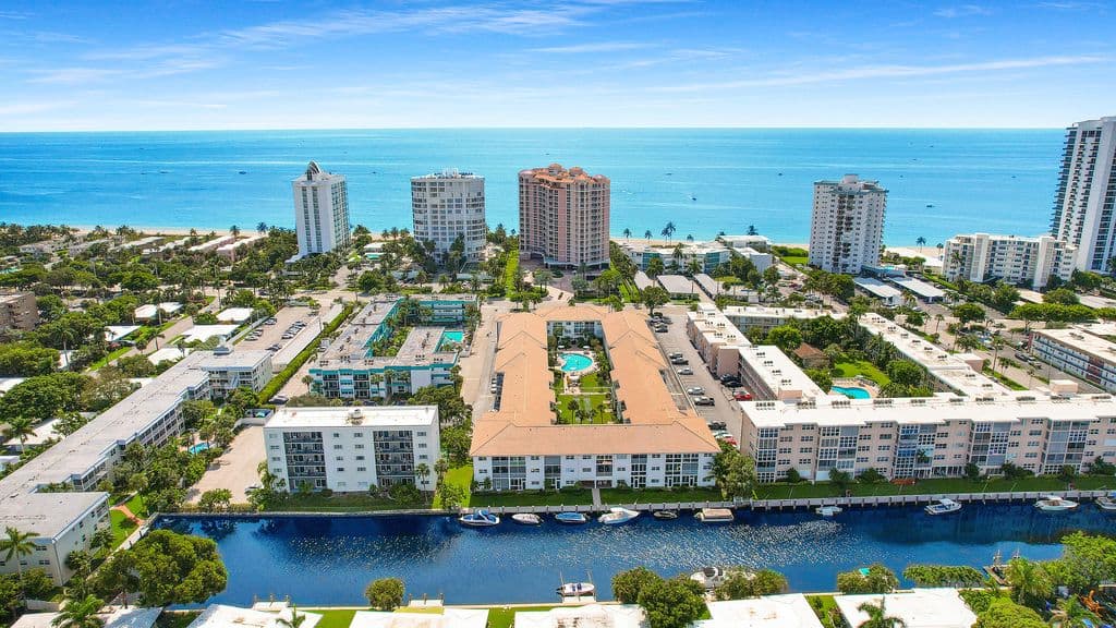 2-bedroom Condo — 1461 S Ocean Boulevard #106