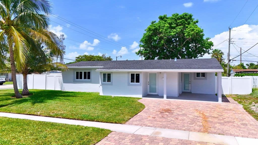 3-bedroom Single-Family Home — 1441 SW 1ST Terrace