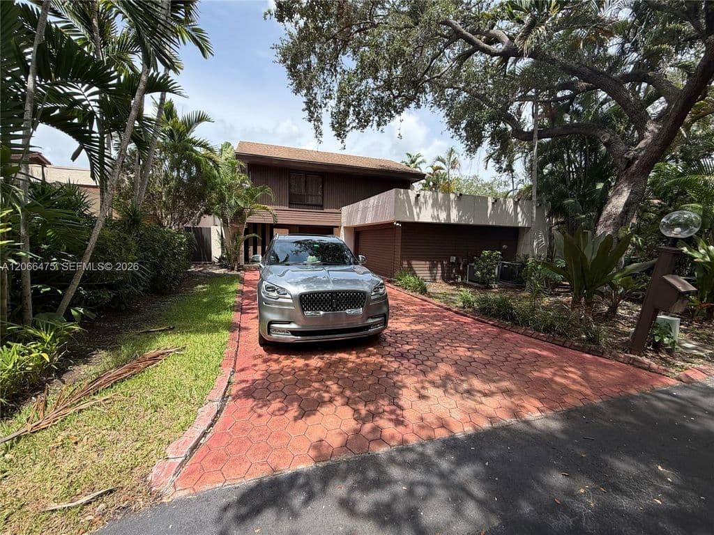 3+1 Müstakil ev — 7828 SW 118th Ct