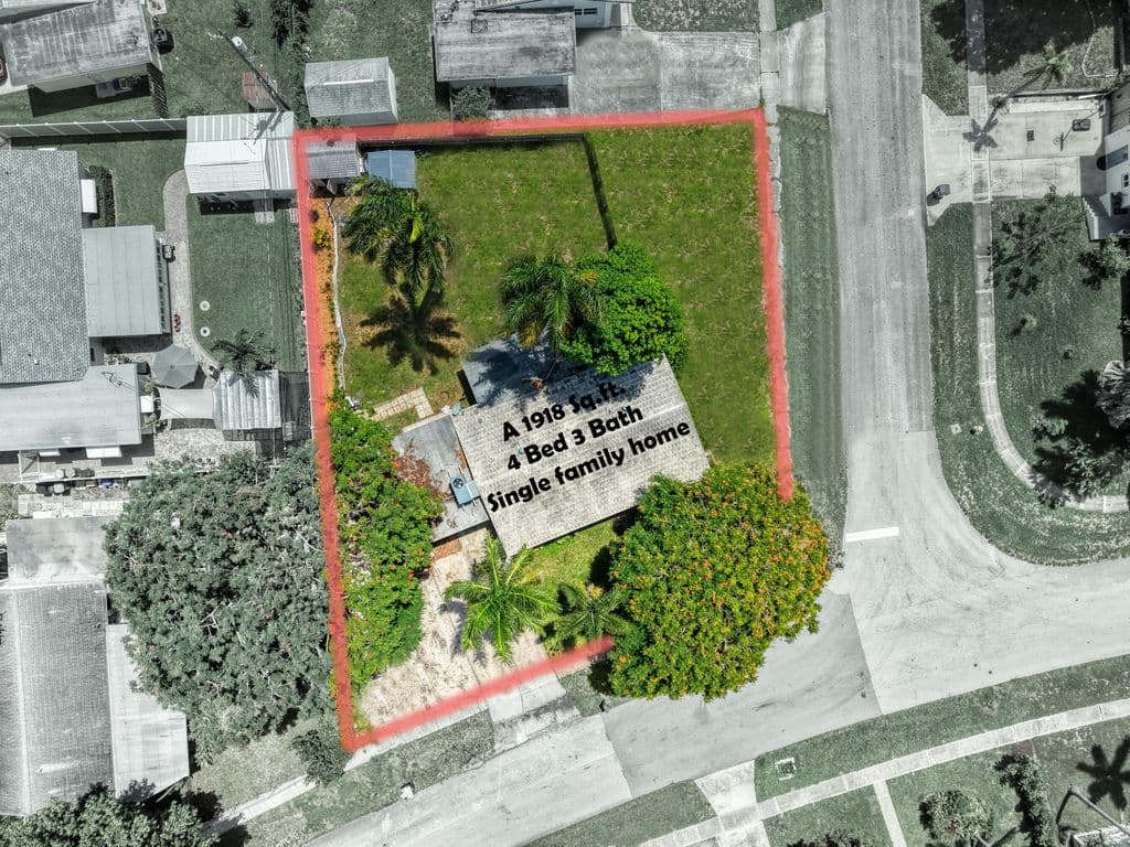 4-bedroom Single-Family Home — 1510 CREST Drive