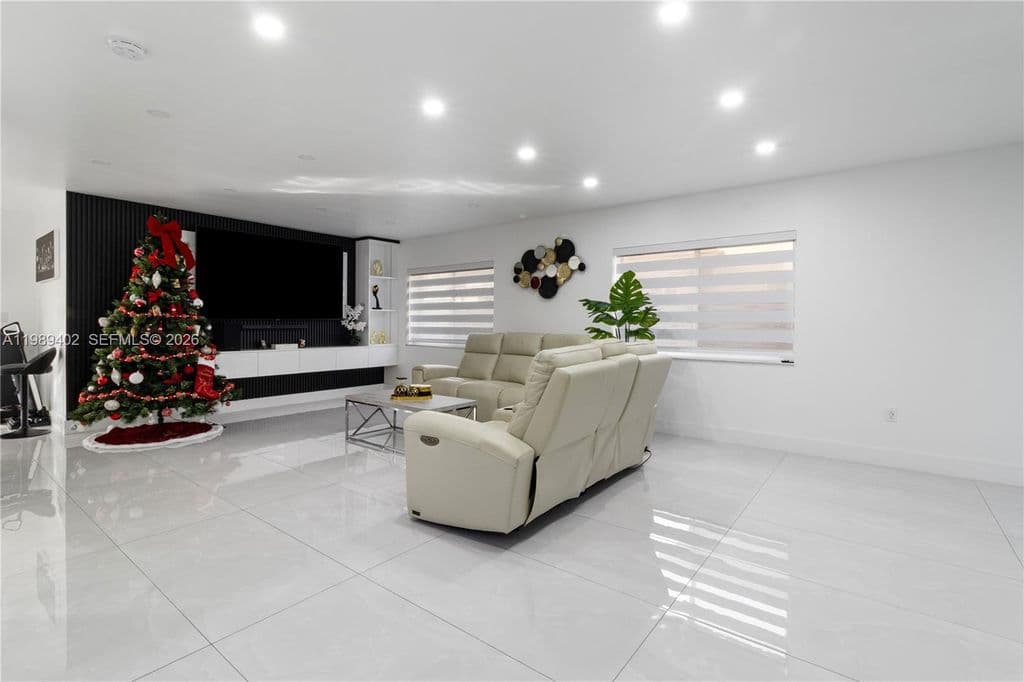 4-bedroom Single-Family Home — 14052 SW 167th Ter