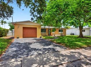 3-bedroom Single-Family Home — 7151 SW 5th Court, Hollywood, 33023