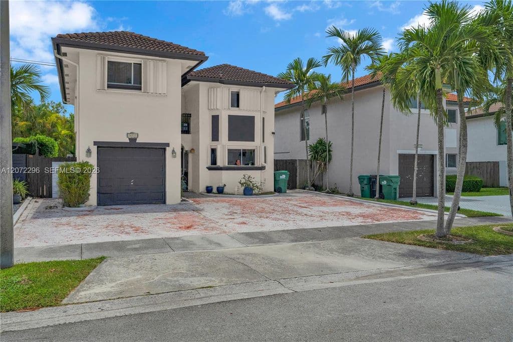 4-bedroom Single-Family Home — 16711 SW 140th Ave